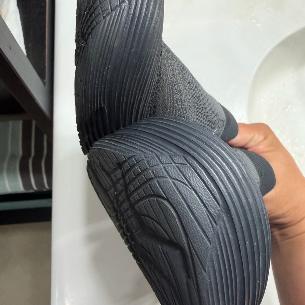 Hoka Black Recovery TC shoes women 9 men 8 - Picture 3 of 8